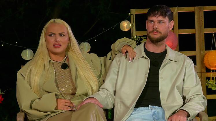 Michelle und Sandro haben bei der Nominierung die zweitmeisten Stimmen, doch die Exit-Challenge bleibt ihnen erspart.