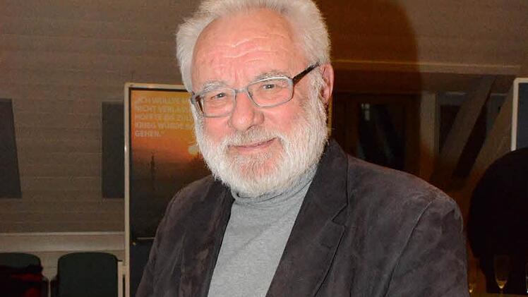Professor Dr. Eike Uhlich ist Vorsitzender vom Freundeskreis Asyl Hofheim und ein vehementer Vertreter der Flüchtlinge in Hofheim. Foto: Schmidt