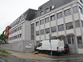 Der Herzogenauracher Sportartikler Puma hat seine "alte" Verwatltung in der Würzburger Straße verkauft, Eine Option als Rathaus wäre sie für die Stadt aber trotzdem nicht gewesen.  Foto: Bernhard Panzer