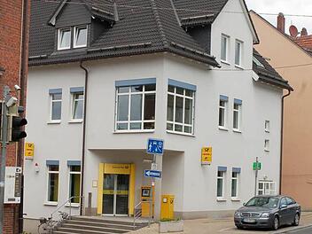 Post und Postbank wollen die Filiale am Arnoldplatz aufgeben. Foto: CT-Archiv/Rainer Lutz