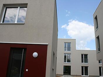 Das Haus für Wohnungsnotfälle in Forchheim-Nord könnte zum Vorbild werden, wenn die Stadt in den nächsten Jahren Wohnraum für ihre Flüchtlinge schaffen will. Archivfoto: Ekkehard Roepert