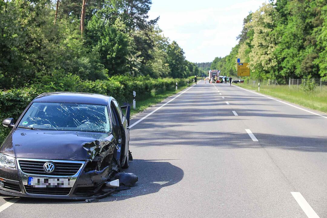 Crash mit Gegenverkehr – vier Menschen bei Strullendorf verletzt