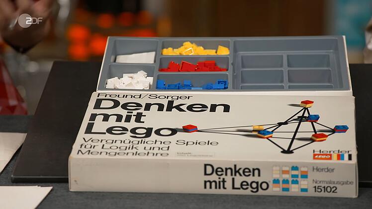 Einen guten Preis erzielte auch die Spielesammlung "Denken mit Lego" von den Professoren Freund und Sorger aus dem Jahr 1971 mit einem Sch&auml;tzwert von 50 bis 60 Euro. Jos van Katwijk schnappte sich die Lego-Spiele f&uuml;r 100 Euro.