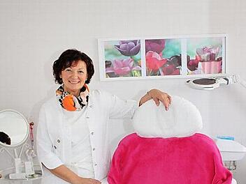 Brigitte Jungwirth hilft bei Hautproblemen.  Foto: Carmen Schwind