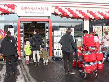 Besondere Putzeimer gab's am Eingang.Foto: Ralf Kestel