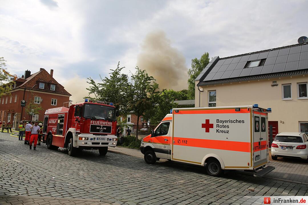 Bayreuther Disco “Rosenau“ brennt – Stadt löst Katastrophenalarm aus