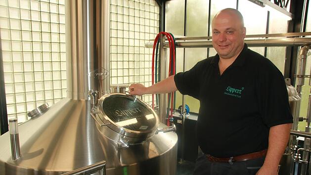 Markus Lippert hat sich in diesem Jahr einen Traum erfüllt und in Lichtenfels seine Braumanufaktur eröffnet.  Foto: Matthias Einwag