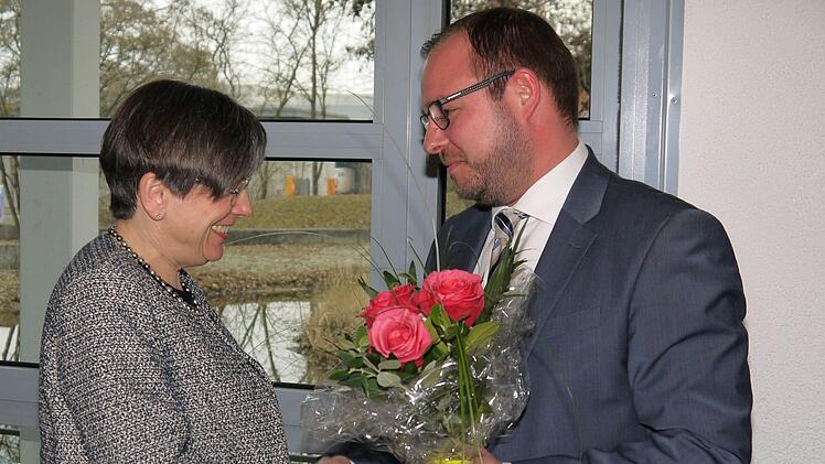 Sebastian Straubel und Regierungspräsidentin Heidrun Piwernetz. - Foto: Berthold Köhler
