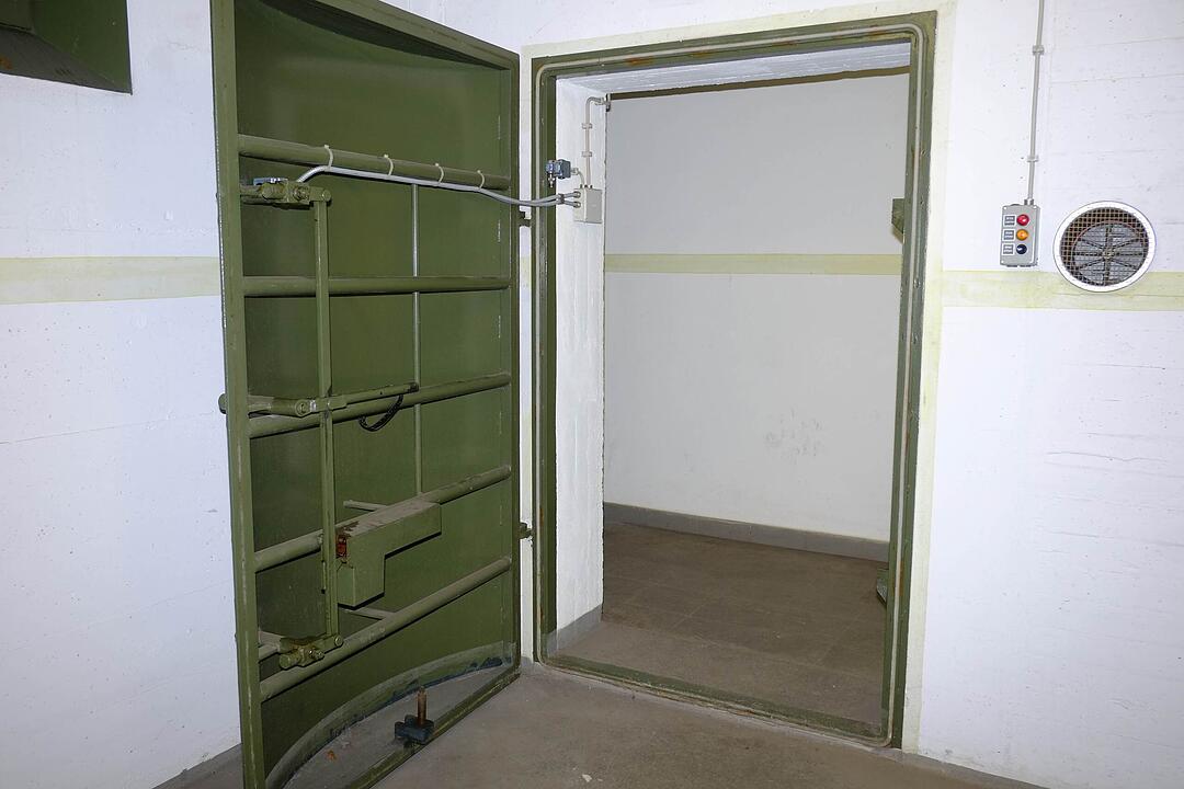 Exklusive Einblicke in den Fürther Rohnhof-Bunker