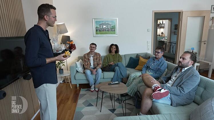 Gem&uuml;tliche Runde bei Basti (29): Die Gourmets aus Aachen lernen sich kennen.