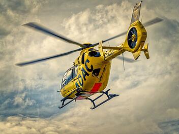 Schwerer Unfall nahe Marktredwitz: Ehepaar überschlägt sich mit Trike