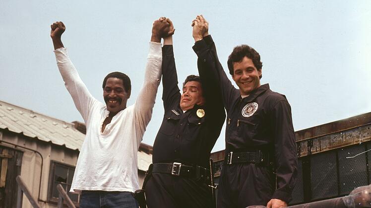 Bevor er seine Karriere als Schauspieler startete, spielte Bubba Smith (Bild, links) professionell Football und gewann mit seiner Mannschaft sogar den Super Bowl.