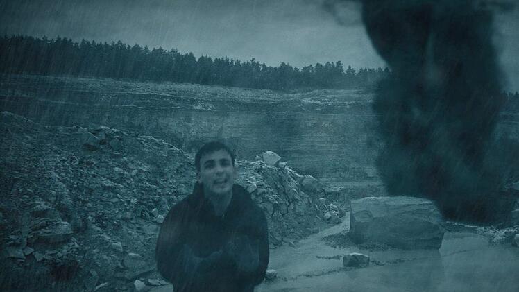 Als Drehort hat sich Sven Andrew einen Steinbruch im Landkreis Forchheim ausgesucht. Foto: Luis Köferler