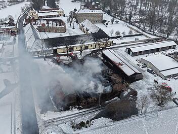 Nach gro&szlig;em Lagerhallenbrand in Ebern: Verd&auml;chtiger festgenommen