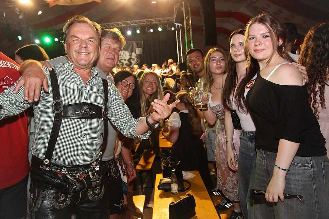 Am letzten Tag vom Bierfest wurde nochmal richtig gefeiert.