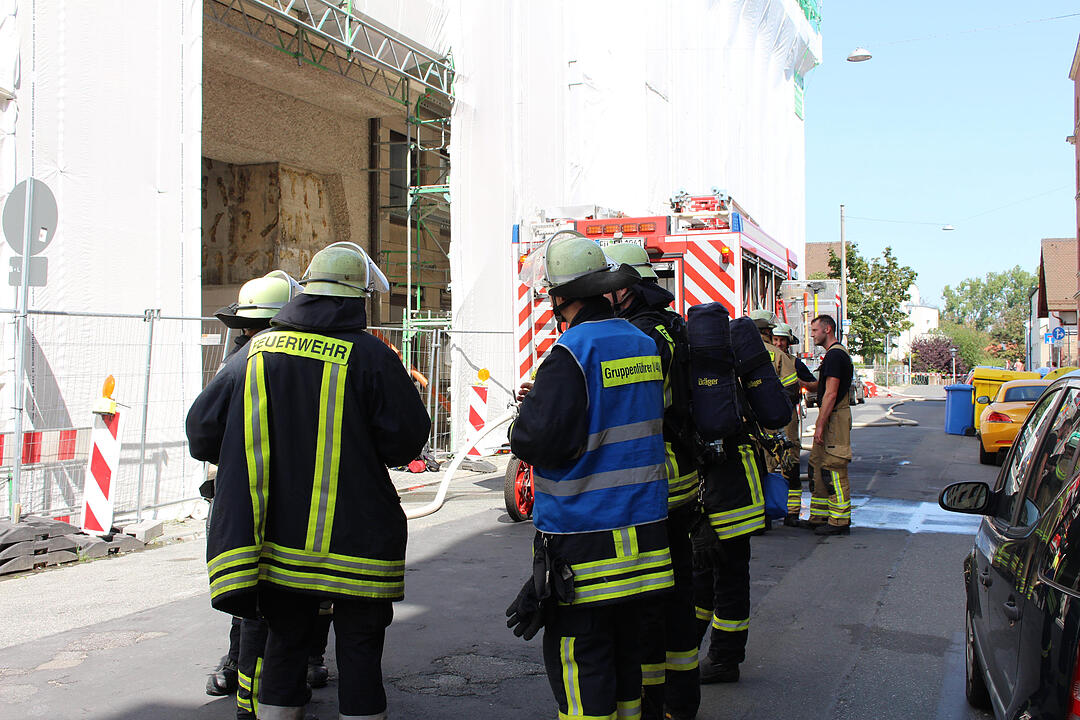 Fürth: Brand auf dem Dach des Landesamtes für Statistik