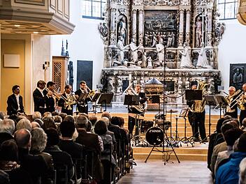 Das Ensemble "Blech 10" beeindruckte bei seinem Coburg-Gastspiel mit seiner Vielseitigkeit. Foto: Jochen Berger