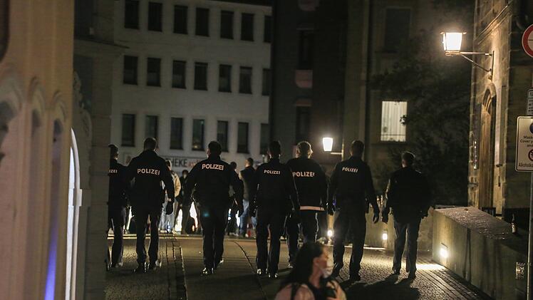 Polizei muss Partybrücke in Bamberg räumen