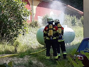 Gasaustritt in Neuhaus an der Pegnitz: Mehrere H&auml;user ger&auml;umt