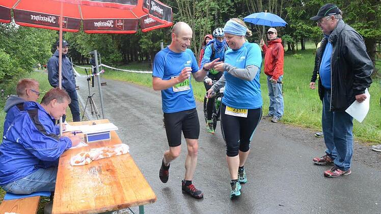 Rennsteig-Staffellauf in Tettau.  Foto: Karl-Heinz Hofmann