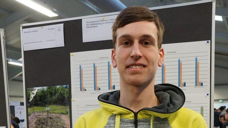 Hobbyg&auml;rtner und Landwirte aufgepasst: Sebastian Hertlein aus Vestenbergsgreuth konnte die positive Wirkung von Mulch auf rote Beten selbst in regenreichen Sommern nachweisen.Pascale Ferry