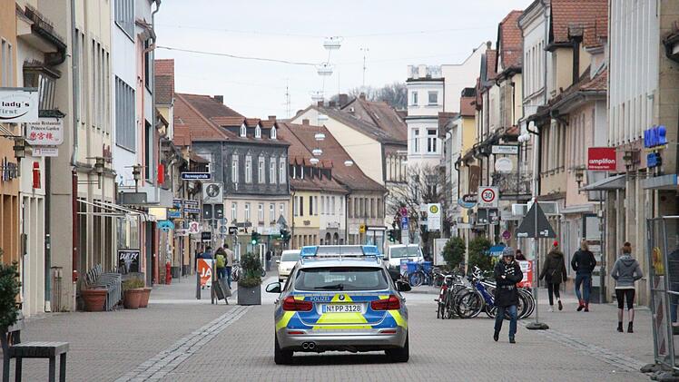 Ausgangsbeschränkung wegen des Coronavirus  in Erlangen:  nahe  Schlossplatz. Foto: Christian Bauriedel