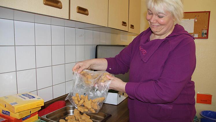 So kann sie besser portionieren und auch Sonderwünsche der Kinder erfüllen.