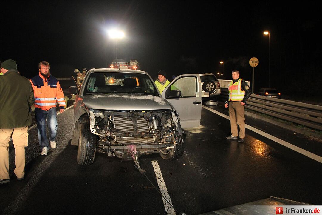 Glatteis führt zur Kollision im Gegenverkehr – Beide Fahrer zum Glück nur leicht verletzt