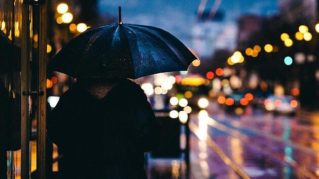 Die kommenden Tage werden wohl trocken und heiter. Doch am Wochenende k&ouml;nnte es nass werden in Franken. Symbolfoto: pexels.com/pixabay.com