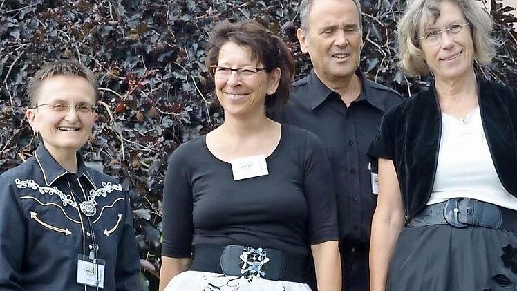 Die Students Karoline, Eva, Jo, Maria-Anna  Foto: Wolfgang R&ouml;der