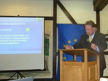 Hauptreferent war Joachim Spatz, ehemaliger Europapolitischer Sprecher der FDP im Bundestag. Foto: Europa-Union