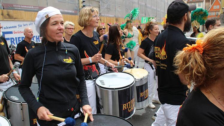 Ritmo Candela bei ihrem Auftritt in der Stadt Foto: privat
