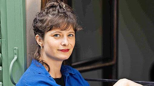 Ihr Romandebüt „Unter Grund“ stellt Annegret Liepold in einer Lesung in der Stadtbücherei Forchheim vor.