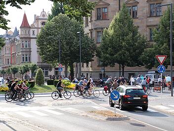 Mit regelmäßigen Fahrrad-Demos wie dieser rücken die Aktivisten das Thema immer wieder in den Fokus. Foto: Sebastian Schanz