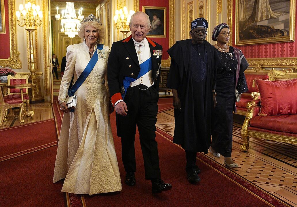 Nigerias Pr&auml;sident besucht die britischen Royals