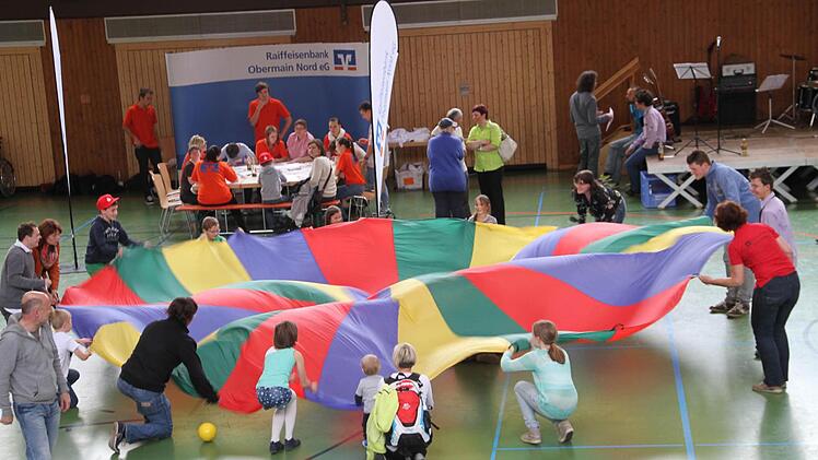 Allerhand los war am Wochenende beim sechsten Integrativen Frühlingsfest in Altenkunstadt. Fotos: Gerda Völk