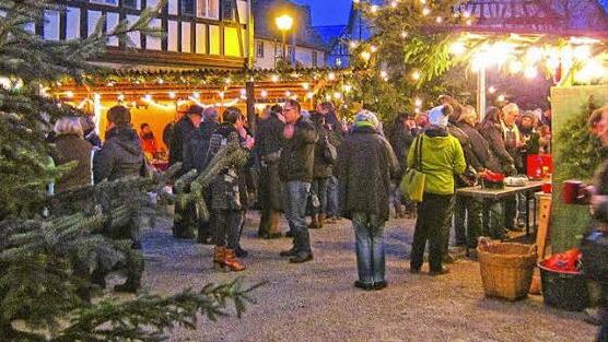 Weihnachtliche Stimmung f&uuml;r einen guten Zweck: der Markt in Jesserndorf Foto: privat