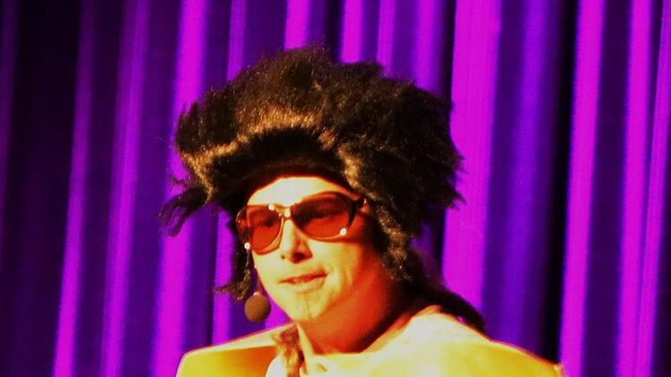 Als Elvis-Schreck  machte Stefan Eichner eine gute Figur. Foto: Klaus Klaschka