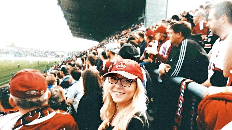Natascha Feulner ist immer gern ins Stadion gegangen. Seit ihrer Kindheit ist sie Clubfan. Foto: privat