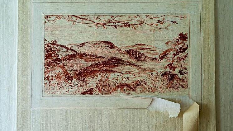 Abgewetzte Teppiche, heruntergekommene Zimmer: Das ehemalige Hotel "Post" in der Ludwigstraße steht seit vielen Jahren leer. Foto: Jürgen Hüfner