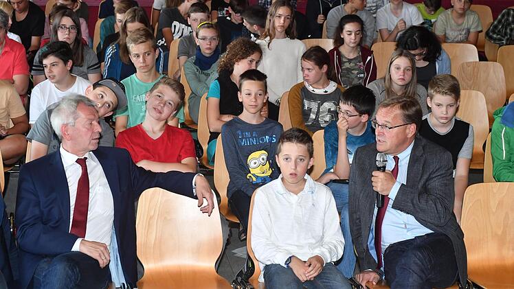 Landrat Kalb (links) und OB Starke Foto: Ronald Rinklef
