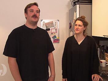 Fr&uuml;her war Angelika (40) ungl&uuml;cklich in Johannes (40) verliebt, heute ist ist seine beste Freundin und Schnippelhilfe.