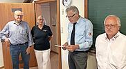Ehrung von Ottmar Halbritter (links) f&uuml;r 65 Jahre Mitgliedschaft: (von links)Jutta G&ouml;bel, Gregor Holzinger, Burkard K&uuml;hn.