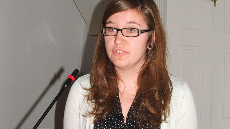 Lara B&uuml;hler spricht &uuml;ber den Viehh&auml;ndler Karl Strau&szlig;.