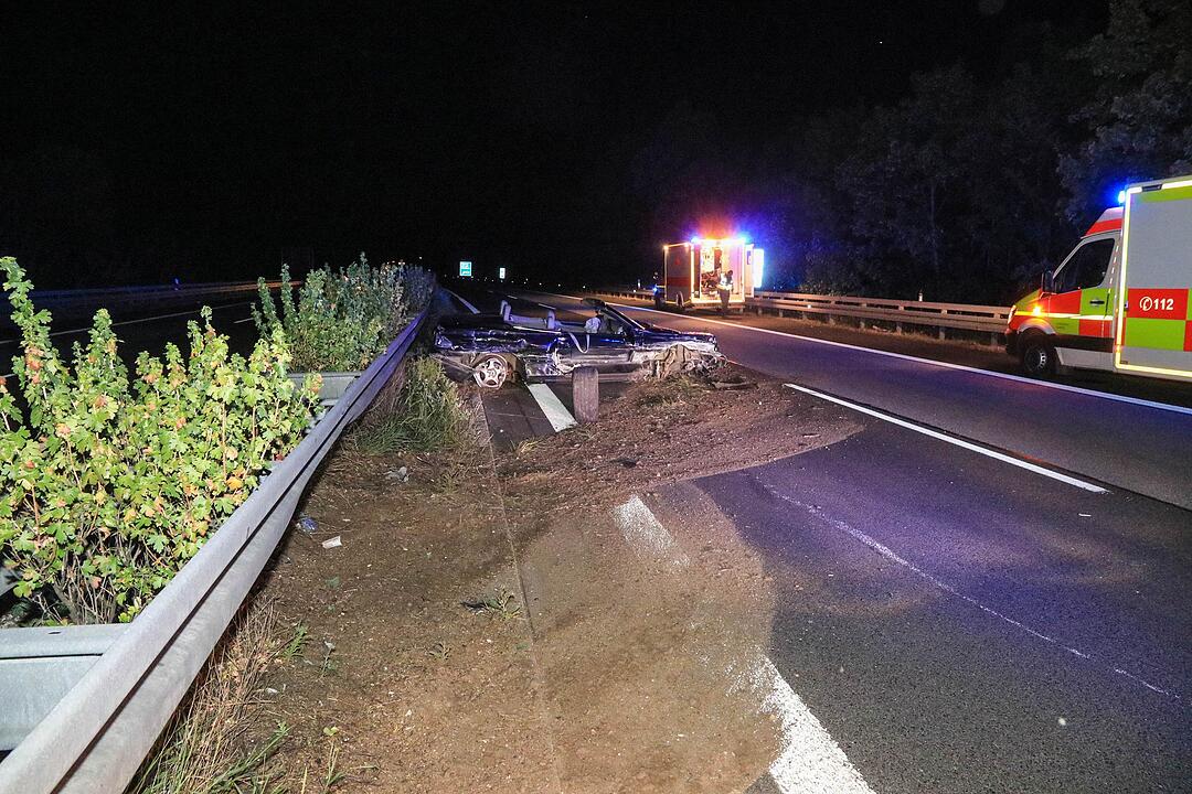 Schwerer Unfall auf A70 bei Ebelsbach: Mit 1,1 Promille gegen die Leitplanke