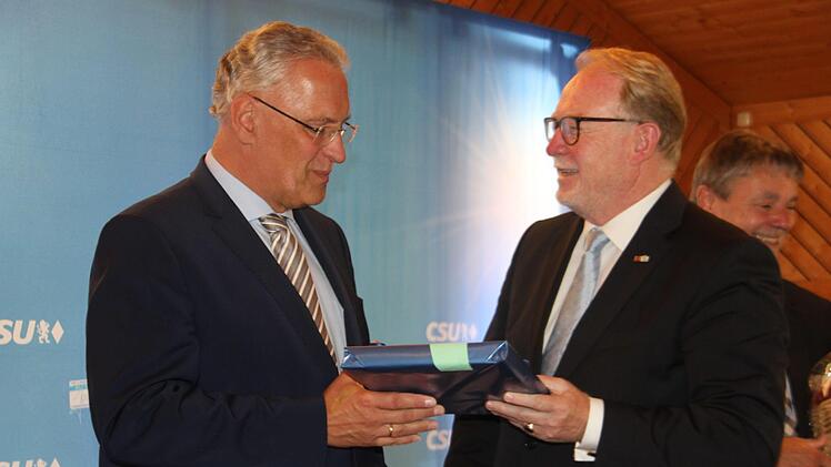 Eindrücke vom Ministerbesuch in Neufang. Foto: Veronika Schadeck