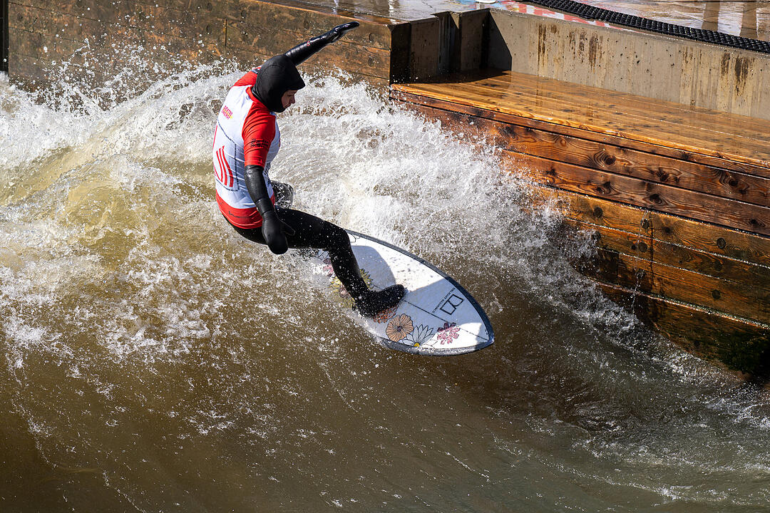 Die Surferwelle mitten in Nürnberg