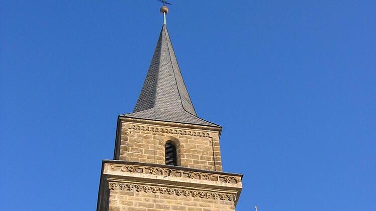 Die Glocken im Dormitzer Kirchturm werden vorerst nicht mehr so stark wie gewohnt läuten. Foto: Martin Rehm