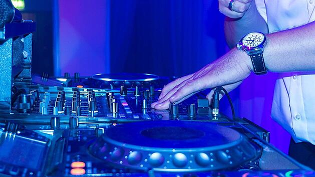 Genie&szlig;e eine Partynacht in Ansbach.