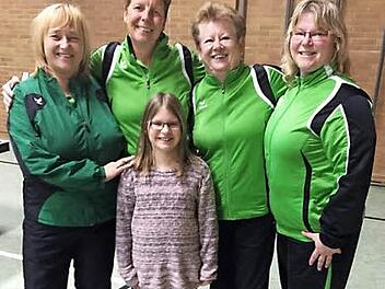 Meister der 3. Bezirksliga Hof/Kronach wurde die SG Neuses II mit Gisela Schrafft, Ute Kleylein, Rosalinde Hanna und Sandra Bernschneider (mit Tochter Lisa, vorne). Foto: privat